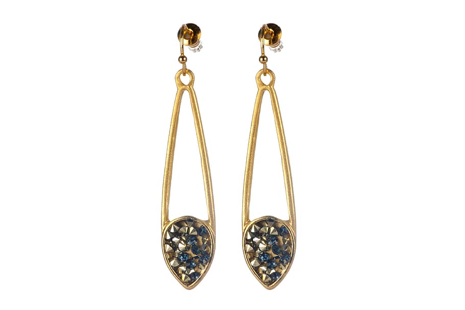 Bridal Party's Earring Making